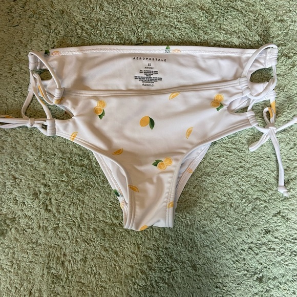 Aeropostale Woman’s Two Piece Bikini Set Size XS/S - Picture 3 of 6